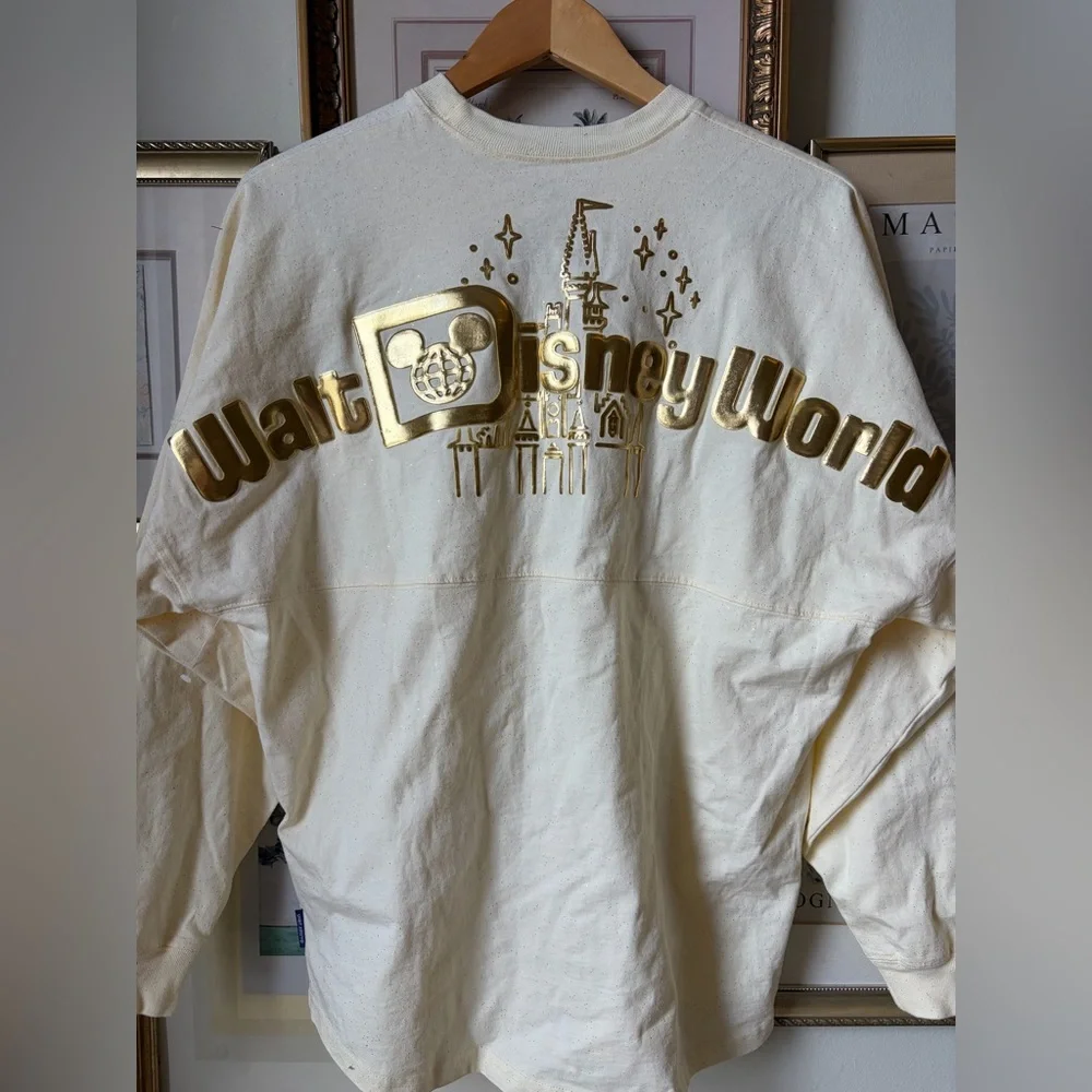 Disney Walt Disney World Gold Foil Castle Cream Spirit Jersey Size Medium - Picture 8 of 9